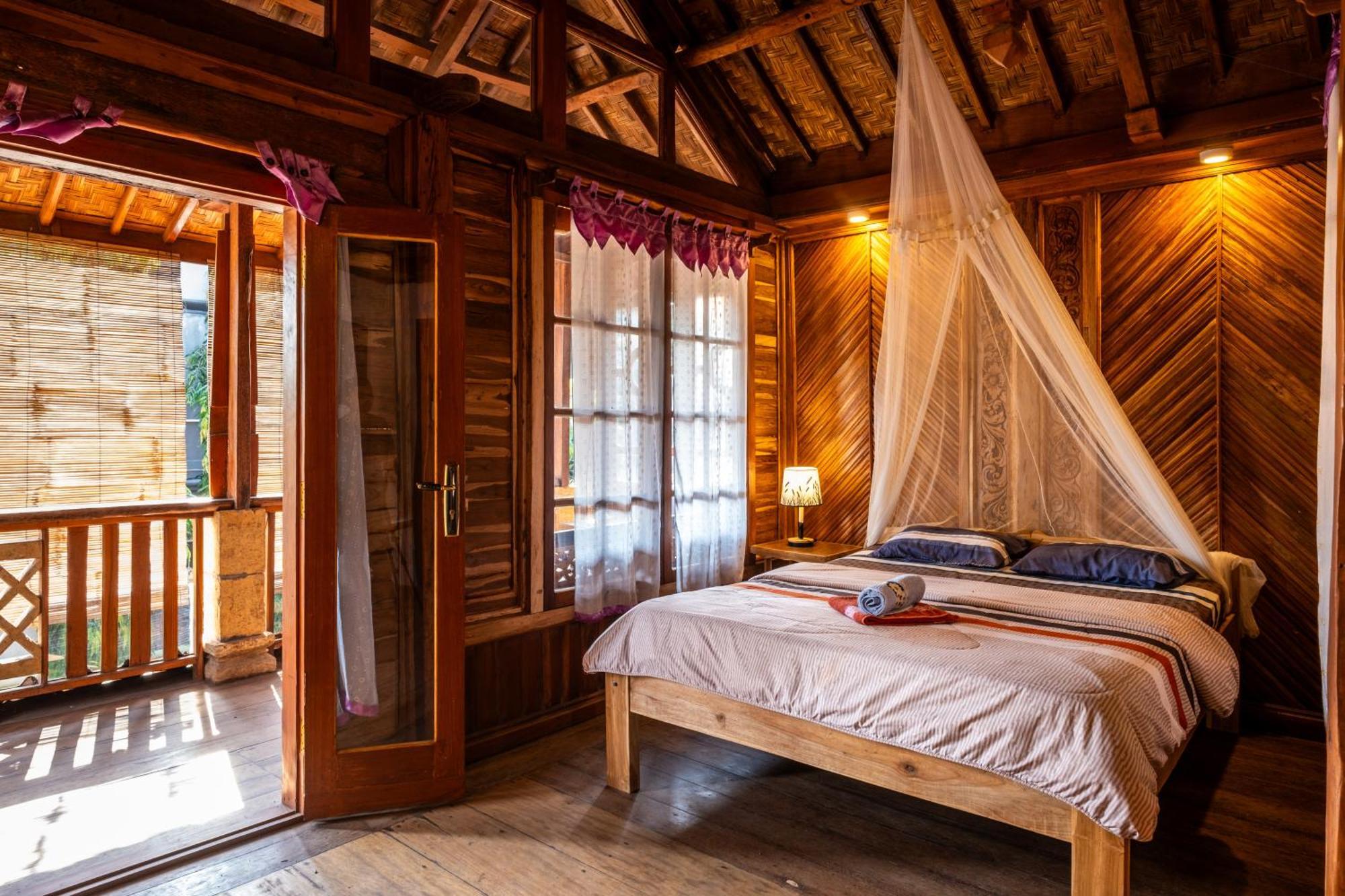 Lombok Stanley Garden Villas Montongbuwoh Exterior foto